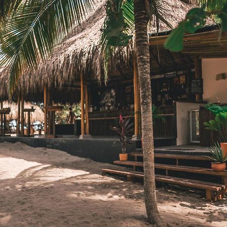 Los Hermanos Beach Hostal Guachaca Екстер'єр фото