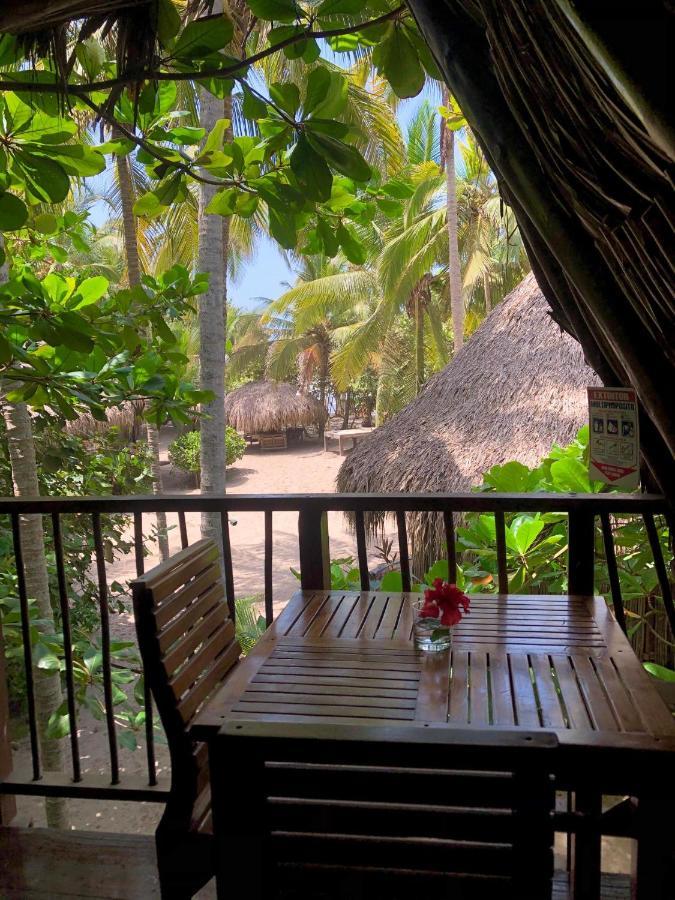 Los Hermanos Beach Hostal Guachaca Екстер'єр фото