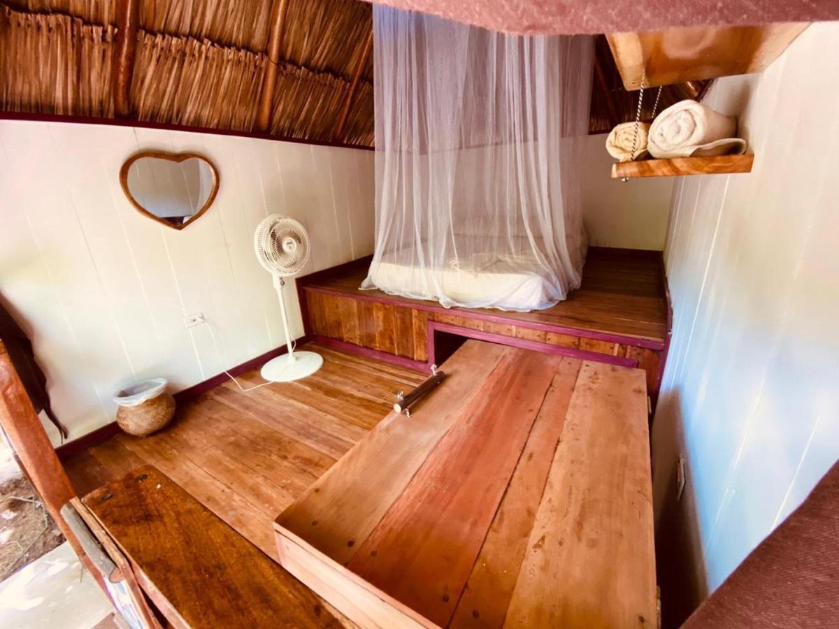 Los Hermanos Beach Hostal Guachaca Екстер'єр фото