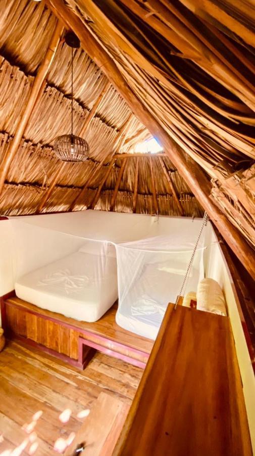 Los Hermanos Beach Hostal Guachaca Екстер'єр фото