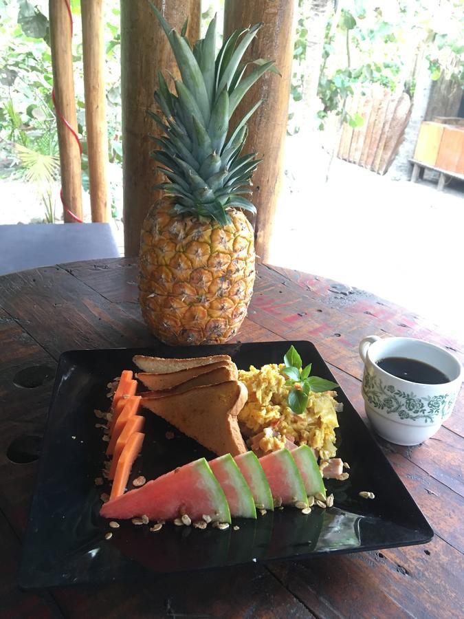 Los Hermanos Beach Hostal Guachaca Екстер'єр фото
